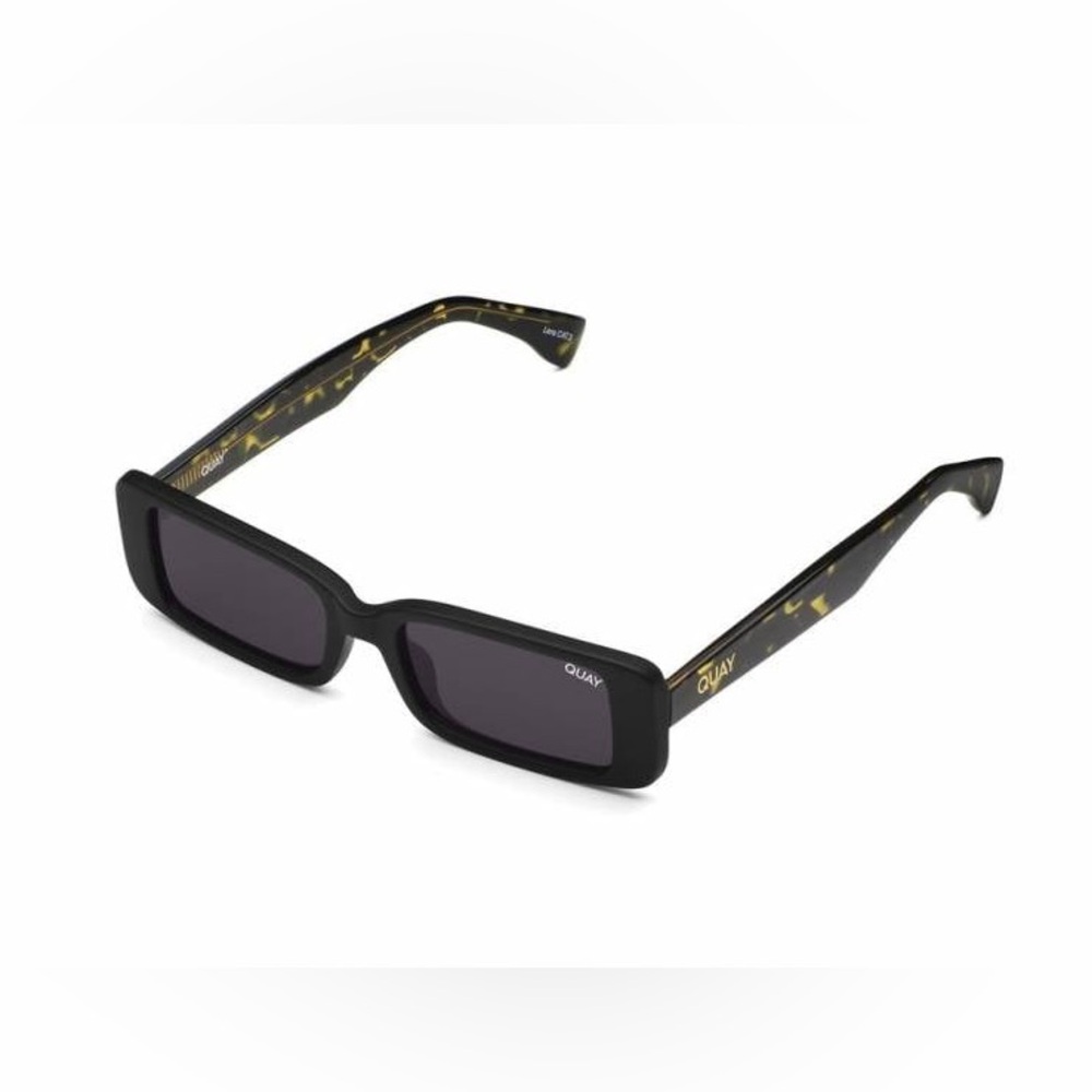 Quay Australia Art School -BLKTORT/BLK 36mm Rectangle Sunglasses